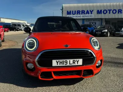 Used Mini Cooper Hatch 134 HP (98 kW) 2019 Orange Hatchback