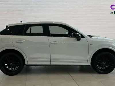 Used Audi Q2 Black Edition 116 HP (85 kW) 2020 White SUV