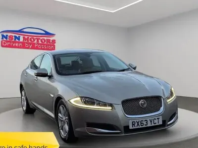 Used Jaguar XF Luxury 200 HP (147 kW) 2013 Gold Sedan