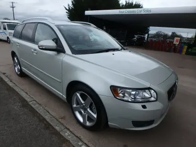 Begagnad Volvo V50 Standard 2025 Vit Kombi
