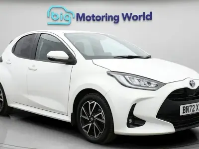 Gebraucht Toyota Yaris Hybrid Design 116 PS (85 kW) 2026 Kleinwagen