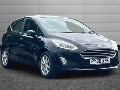 Used Ford Fiesta Zetec 85 HP (62 kW) 2019 Shadow black Hatchback
