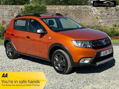 Używany Dacia Sandero Stepway 90 KM (66 kW) 2018 Pomarańczowy Hatchback