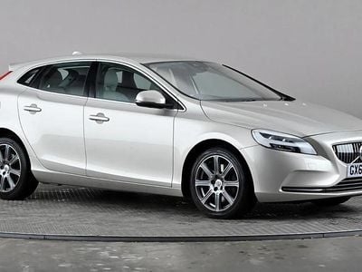 Used Volvo V40 Inscription 152 HP (111 kW) 2018 Gold Hatchback