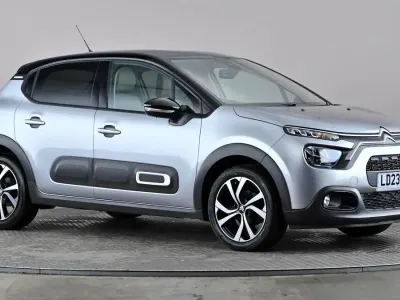 Usado Citroën C3 PureTech 110 HP (80 kW) 2023 Cinzento Citadino