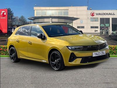 Used Vauxhall Astra 130 HP (95 kW) 2023 Yellow Hatchback