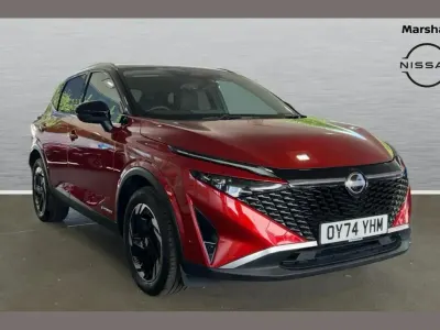 Used Nissan Qashqai N-Connecta 190 HP (139 kW) 2016 Red SUV
