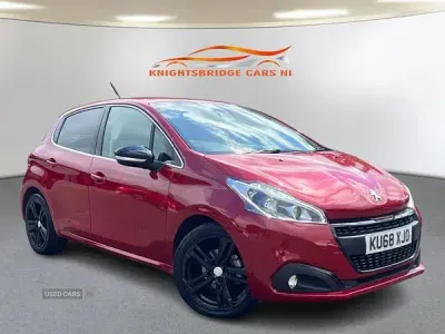 Used Peugeot 208 GT-line 2019 Red Hatchback
