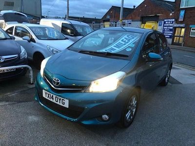 Used Toyota Yaris Plus 99 HP (72 kW) 2014 Turquoise Hatchback