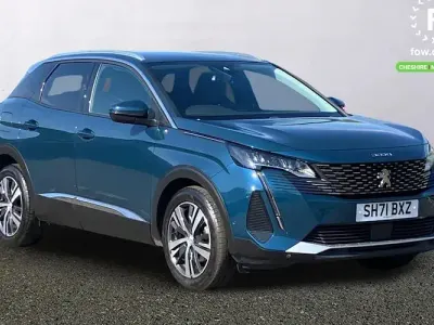 Begagnad Peugeot 3008 Allure Premium 131 HK (96 kW) 2021 Blå SUV