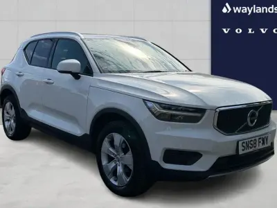 Used Volvo XC40 Momentum 154 HP (113 kW) 2018 White SUV
