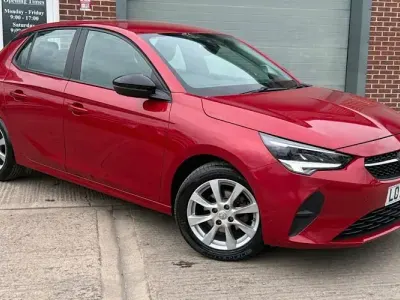 Used Vauxhall Corsa Design Edition 75 HP (55 kW) 2022 Red Hatchback