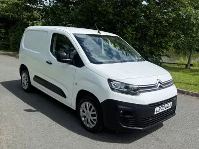 Used Citroën Berlingo 100 HP (73 kW) 2020 White MPV