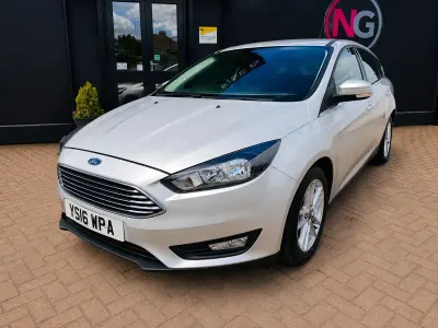 Used Ford Focus Zetec 120 HP (88 kW) 2016 Silver Hatchback