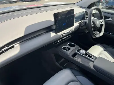 Novo MG MGS5 EV Trophy 167 kW (228 HP) 2026 Cinzento SUV