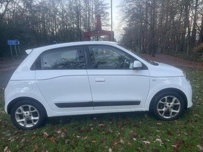 White Used 2015 Renault Twingo Dynamique Hatchback | £3,499 (Fair price)