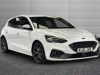 Used Ford Focus ST 190 HP (139 kW) 2021 Frozen white Hatchback