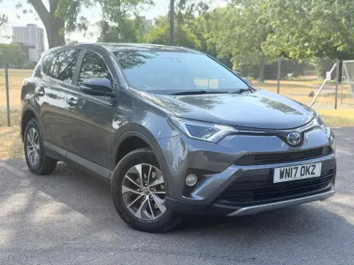 Used Toyota RAV4 Business Edition 197 HP (144 kW) 2017 Grey SUV