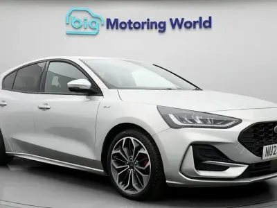 Second-hand Ford Focus ST-Line X 125 CP (91 kW) 2023 Hatchback