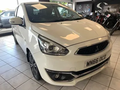 Used Mitsubishi Mirage 79 HP (58 kW) 2016 White Hatchback