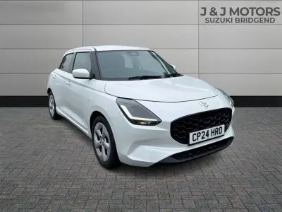 Begagnad Suzuki Swift 82 HK (60 kW) 2024 Vit Halvkombi