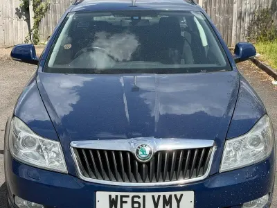 Used Skoda Octavia Elegance 170 HP (125 kW) 2011 Blue Estate