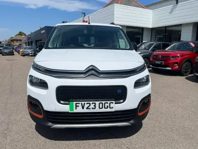 Used Citroën Berlingo XTR 98 kW (134 HP) 2023 White MPV