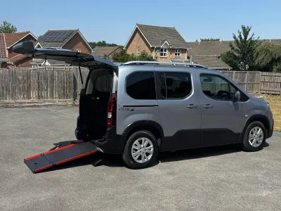 Used Peugeot Rifter Allure 100 HP (73 kW) 2021 Grey MPV