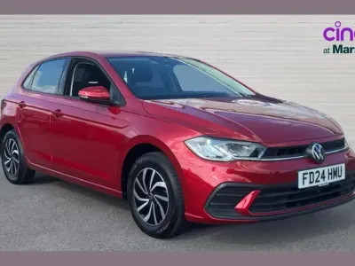 Used VW Polo Life 95 HP (69 kW) 2024 Red Hatchback