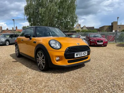 Used Mini Cooper D Hatch 116 HP (85 kW) 2015 Orange Hatchback