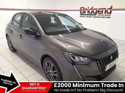 Gebraucht Peugeot 208 Active Premium 75 PS (55 kW) 2022 Grau Kleinwagen