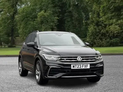 Używany VW Tiguan R-line Edition 150 KM (110 kW) 2023 Czarny SUV