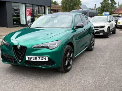 Used Alfa Romeo Stelvio 276 HP (202 kW) 2025 Green SUV