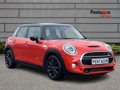 used Mini Cooper S 5-Door Hatch Cooper S2.0Gpf Hatchback 5dr Petrol Steptronic Euro 6 (s/s) (192 Ps) - EK68EGY