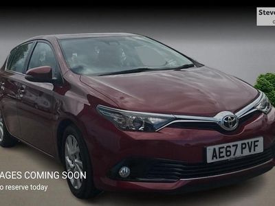 Used Toyota Auris Business Edition 116 HP (85 kW) 2017 Hatchback