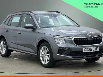 Käytetty Skoda Kamiq SE 94 HP (69 kW) 2025 Harmaa Katumaasturi