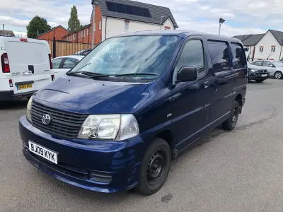 Used Toyota HiAce 95 HP (69 kW) 2009 Blue metallic Van