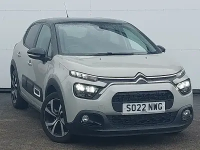 Used Citroën C3 Shine 102 HP (75 kW) 2022 Beige Hatchback