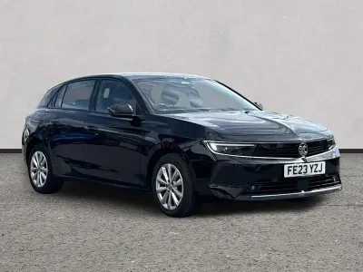 Usado Vauxhall Astra Design Edition 2023 Negro Utilitario