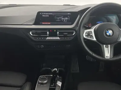 Begagnad BMW 218 M Sport 134 HK (98 kW) 2023 Blå Sportkupé