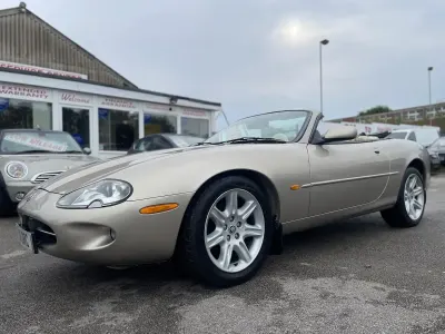 Used Jaguar XK8 290 HP (213 kW) 1997 Gold/silver Cabriolet