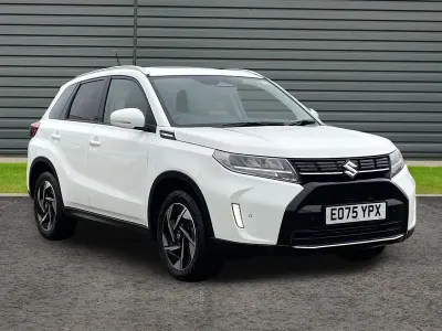 Used Suzuki Vitara 129 HP (94 kW) 2025 White Hatchback