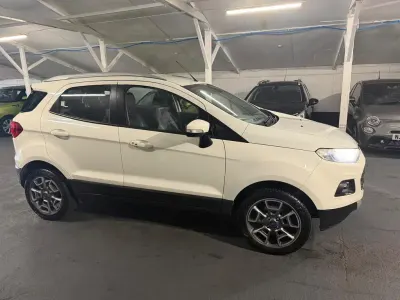 Used Ford Ecosport Titanium 2015 White SUV