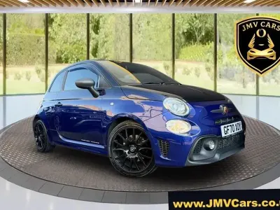 Begagnad Abarth 595 70th Anniversary 165 HK (121 kW) 2020 Blå Halvkombi