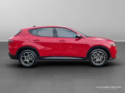 Begagnad Alfa Romeo Tonale Sprint 158 HK (116 kW) 2024 Röd SUV