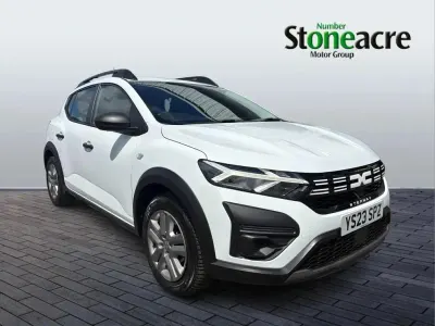 Used Dacia Sandero Essentiel 90 HP (66 kW) 2023 White Hatchback
