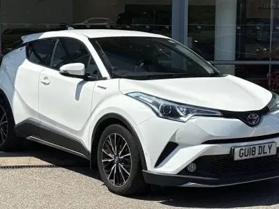 Used Toyota C-HR 122 HP (89 kW) 2018 White SUV