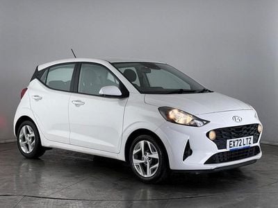Used Hyundai i10 SE 84 HP (61 kW) 2022 White Hatchback