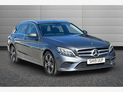 Usado Mercedes C200 180 HP (132 kW) 2019 Cinzento Carrinha