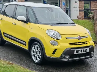 Używany Fiat 500L Trekking 105 KM (77 kW) 2014 Biały Minivan